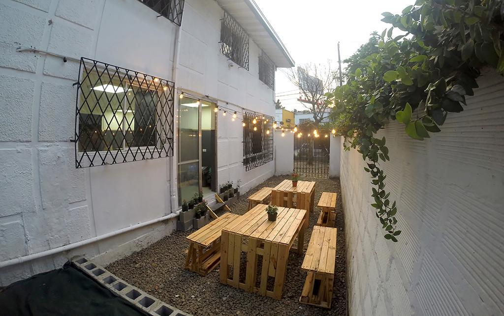 Blackpine Hostel Medellin Exterior photo