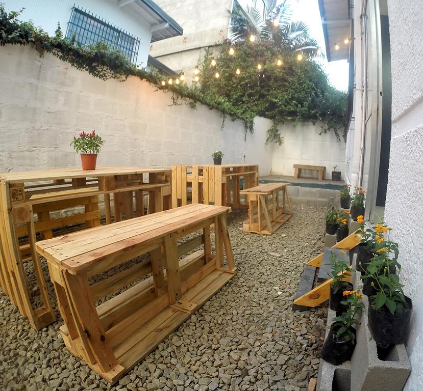 Blackpine Hostel Medellin Exterior photo