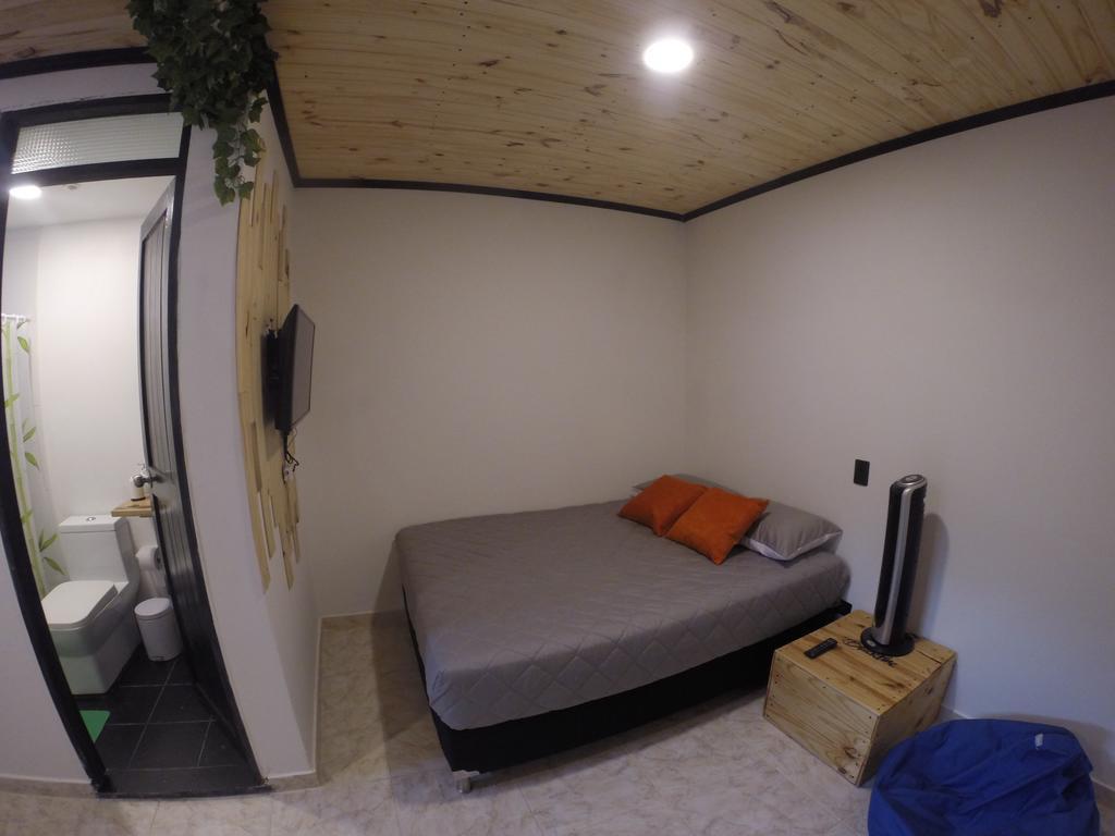 Blackpine Hostel Medellin Exterior photo