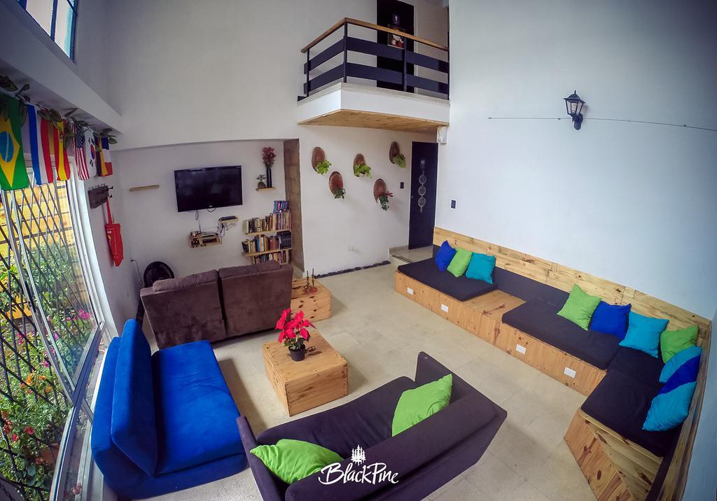 Blackpine Hostel Medellin Exterior photo