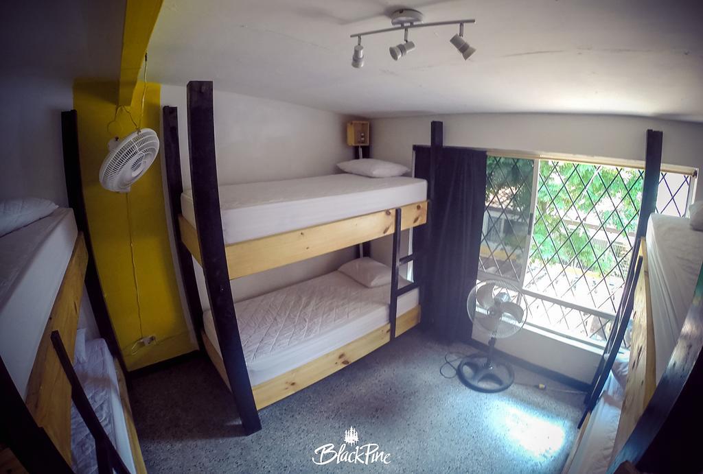 Blackpine Hostel Medellin Exterior photo