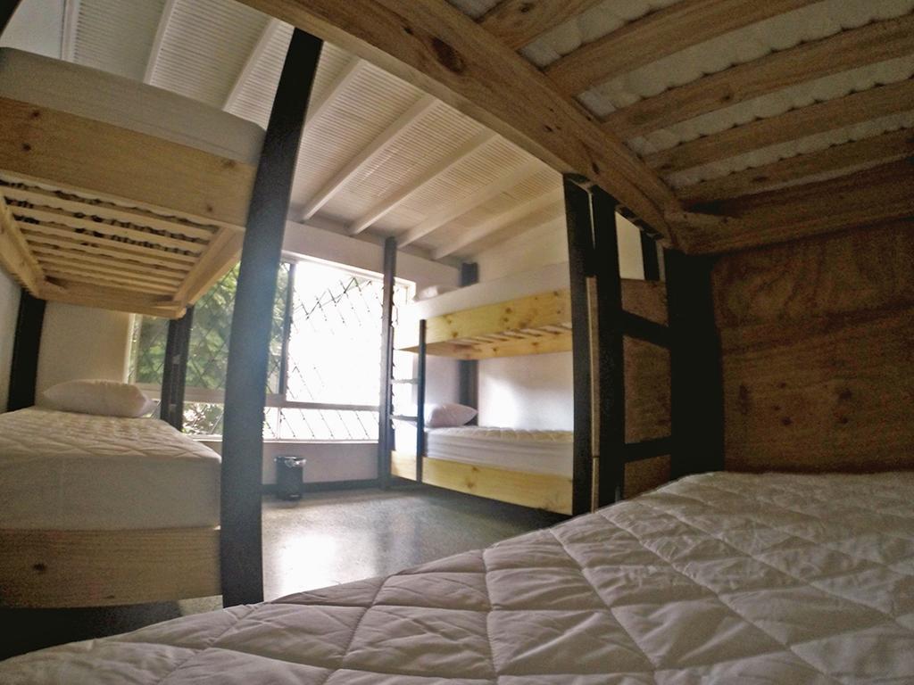 Blackpine Hostel Medellin Room photo